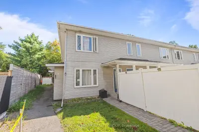 1035 Cummings Avenue A, Cyrville - Carson Grove - Pineview, On K1j 9k5