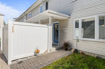 1035 Cummings Avenue G, Cyrville - Carson Grove - Pineview, On K1j 9k5