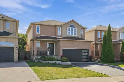 303 Webster Road, Hamilton, On L8g 5h3