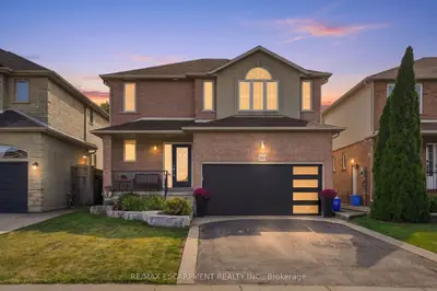 303 Webster Road, Hamilton, On L8g 5h3