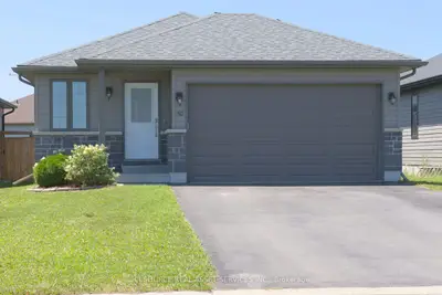 50 Deacon Place, Belleville, On K8p 0g4