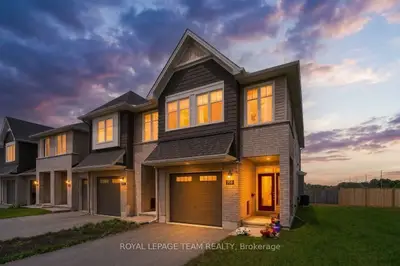 715 Maverick Crescent, Stittsville - Munster - Richmond, On K2s 2x1