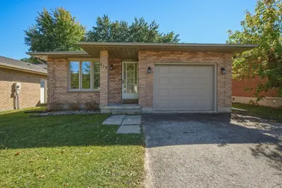 215 Walmer Grove, London North, On N6g 4g8