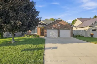 20 Turnberry Drive, Thames Centre, On N0l 1g3