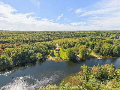 1035 Sherwood Forest Road, Bracebridge, On P1l 1x3