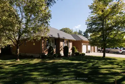 50 Wintergarden Road, London East, On N5y 5m3