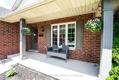 15 ARLENE Street, St. Catharines, ON L2S 4C9