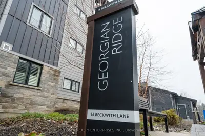 16 Beckwith Lane 404, Blue Mountains, On L9y 0h2