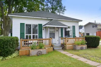 8 Chestnut Street, Norfolk, On N0e 1m0