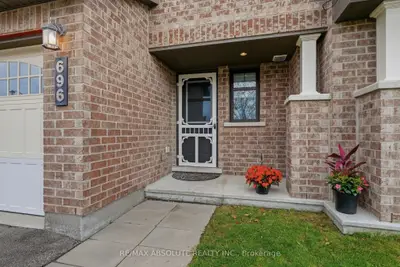 696 Trigoria Crescent, Orleans - Cumberland And Area, On K4a 1a8