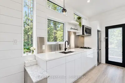 473 Fleetwood Road, Kawartha Lakes, On L0b 1k0
