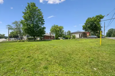 46 Daniel Avenue, Kitchener, On N2k 1e9