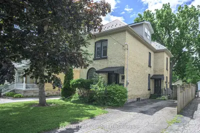 25 Locust Street, St. Thomas, On N5r 2c2