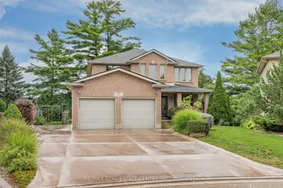 52 Archwood Crescent, Cambridge, On N1t 2a6