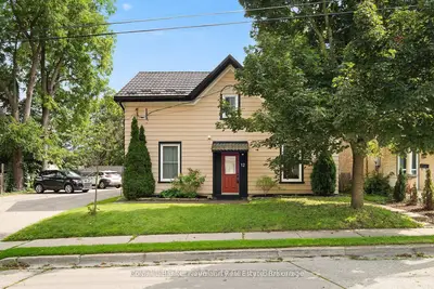 12 Foster Avenue A, Guelph, On N1h 3b3