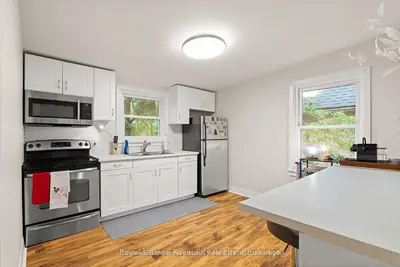 12 Foster Avenue A, Guelph, On N1h 3b3