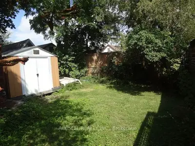 108 Shakespeare Street, Stratford, On N5a 3w4