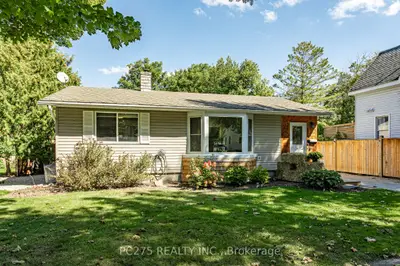 82 Centre Street, Huron East, On N0k 1w0