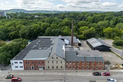 64 Hatt Street 404, Hamilton, On L9h 7t6