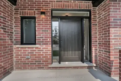 422 Old Wonderland Road, London South, On N6k 3r2