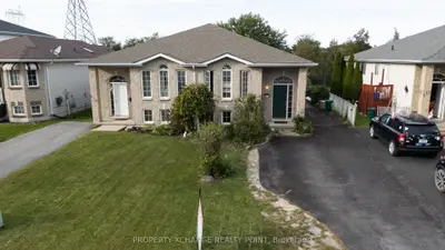 814 Peachwood Street, Kingston, On K7p 3g6