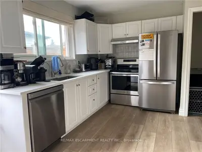 24 Queenslea Drive, Hamilton, On L8w 1g1