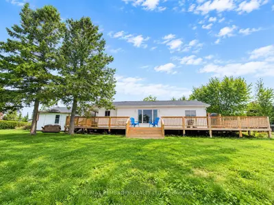 2066 La Passe Road, Whitewater Region, On K0j 1c0