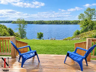 2066 La Passe Road, Whitewater Region, On K0j 1c0