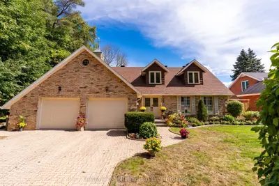 449 6th Avenue W, Owen Sound, On N4k 6k1