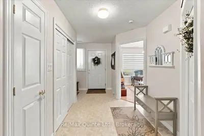 15 Aldersgate Drive 14, Belleville, On K8n 5n1