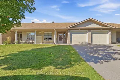 15 Aldersgate Drive 14, Belleville, On K8n 5n1