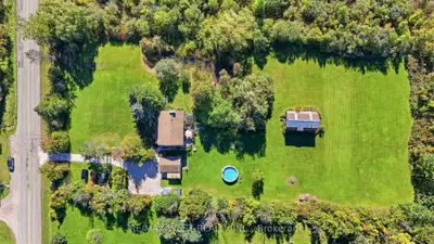 9244 Halton Erin Townline, Erin, On L7j 2l8