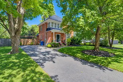 204 Delamere Avenue, Stratford, On N5a 4z5