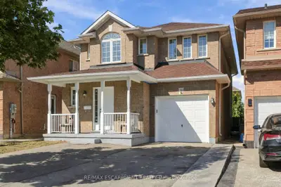 31 Peachwood Crescent, Hamilton, On L8e 5z7