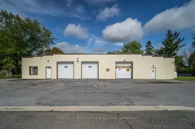 6715 County Rd 2, Loyalist, On K7r 3k6