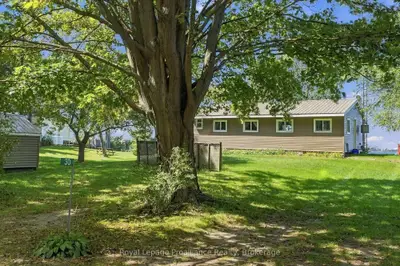 30 Mayne Lane, Prince Edward County, On K0k 2t0
