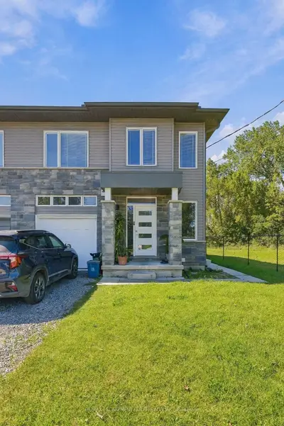 46 Pietz Avenue 3, Welland, On L3c 1z5