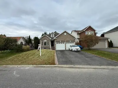 3 SAMUEL MANN Avenue, Stittsville - Munster - Richmond, ON K2S 1X3