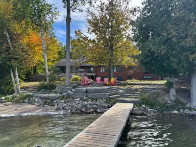 1187 Lakehurst Road, Trent Lakes, On K0l 1j0