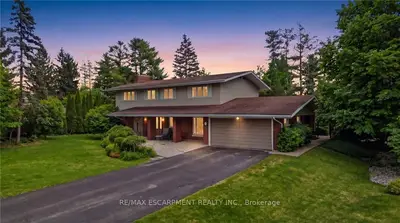 6 Summit Circle, Norfolk, On N3y 3k8