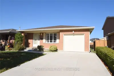 26 FEATHERWOOD Crescent, Hamilton, ON L8J 3P6