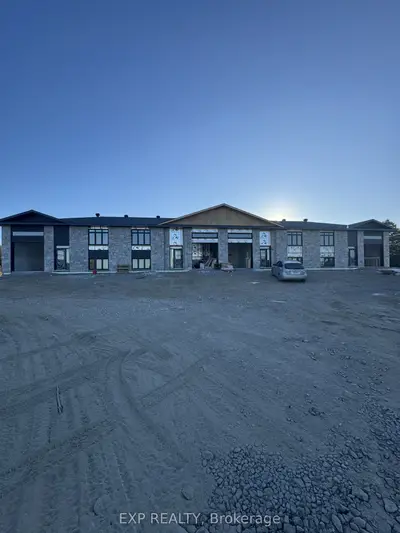 1643 Goshen Road Unit C, Horton, On K7v 3z4