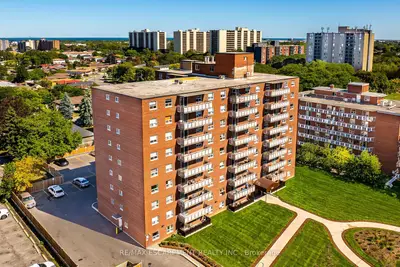 851 Queenston Road 604, Hamilton, On L8g 1b4