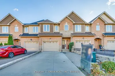 18 Palacebeach Trail, Hamilton, On L8e 5c3