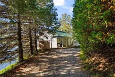 25 BRETHOUR Road, Hastings Highlands, ON K0L 1C0
