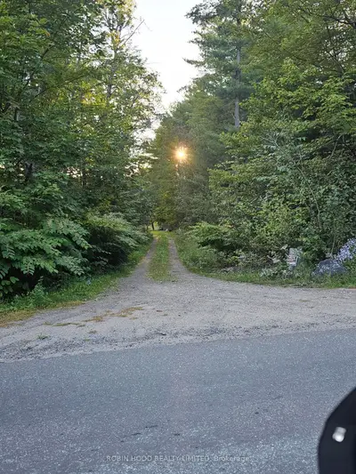 2239 Southwood Road, Gravenhurst, On P0e 1g0
