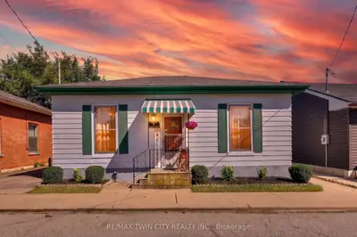 7 Halls Avenue, Brantford, On N3t 3x2
