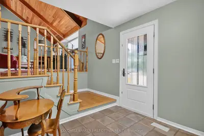 9 Foxrun Lane, Hunt Club - Windsor Park Village And Area, On K1v 9w4