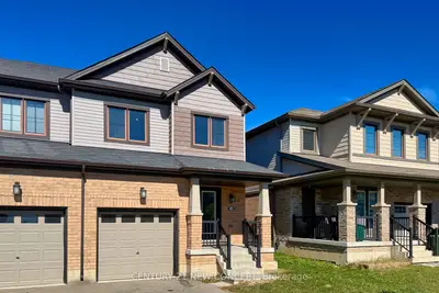 10 Scarletwood Street, Hamilton, On L8j 0k8