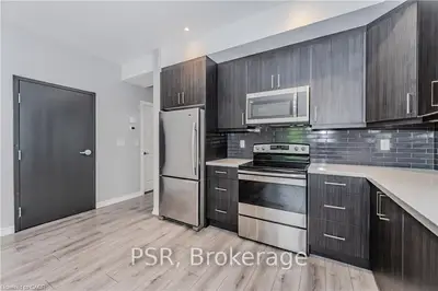 17 Mary Street 3, Waterloo, On N2h 3p9